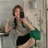 Laid-back striped V-neck pullover 2022 women's summer new retro T-shirt Loose short-sleeved knitted top details Picture